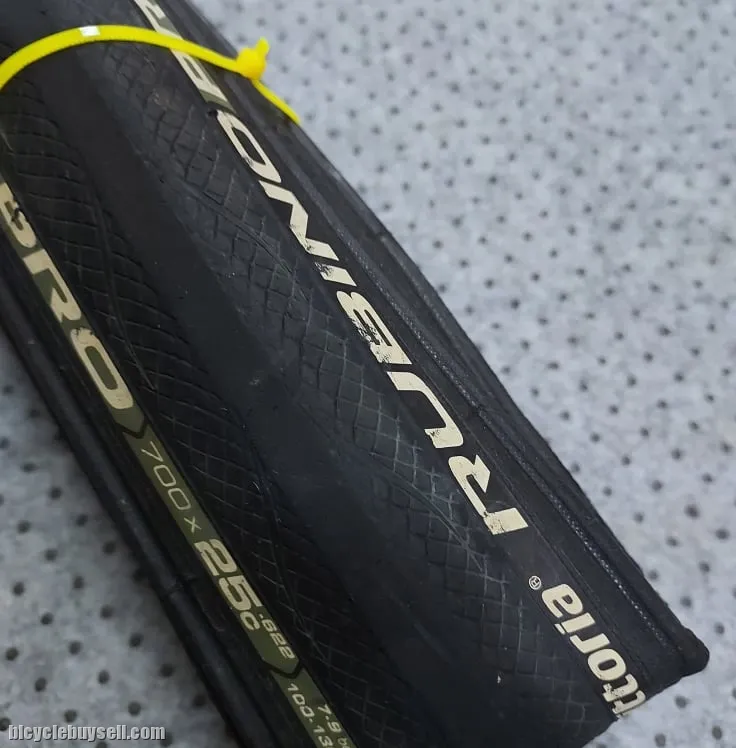 SOLD Tires 700x25c Vittoria Rubino Pro