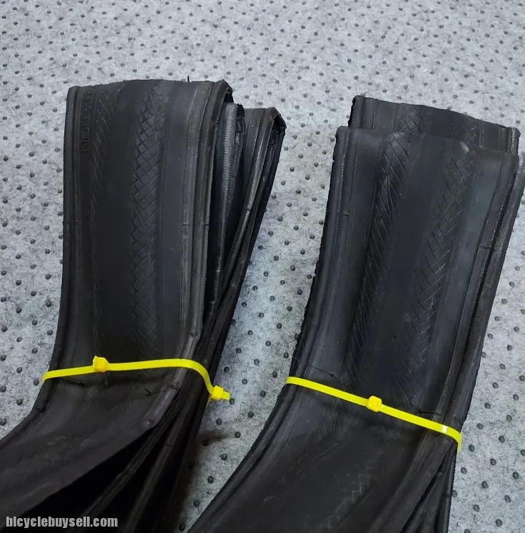 SOLD Tires 700x25c Vittoria Rubino Pro