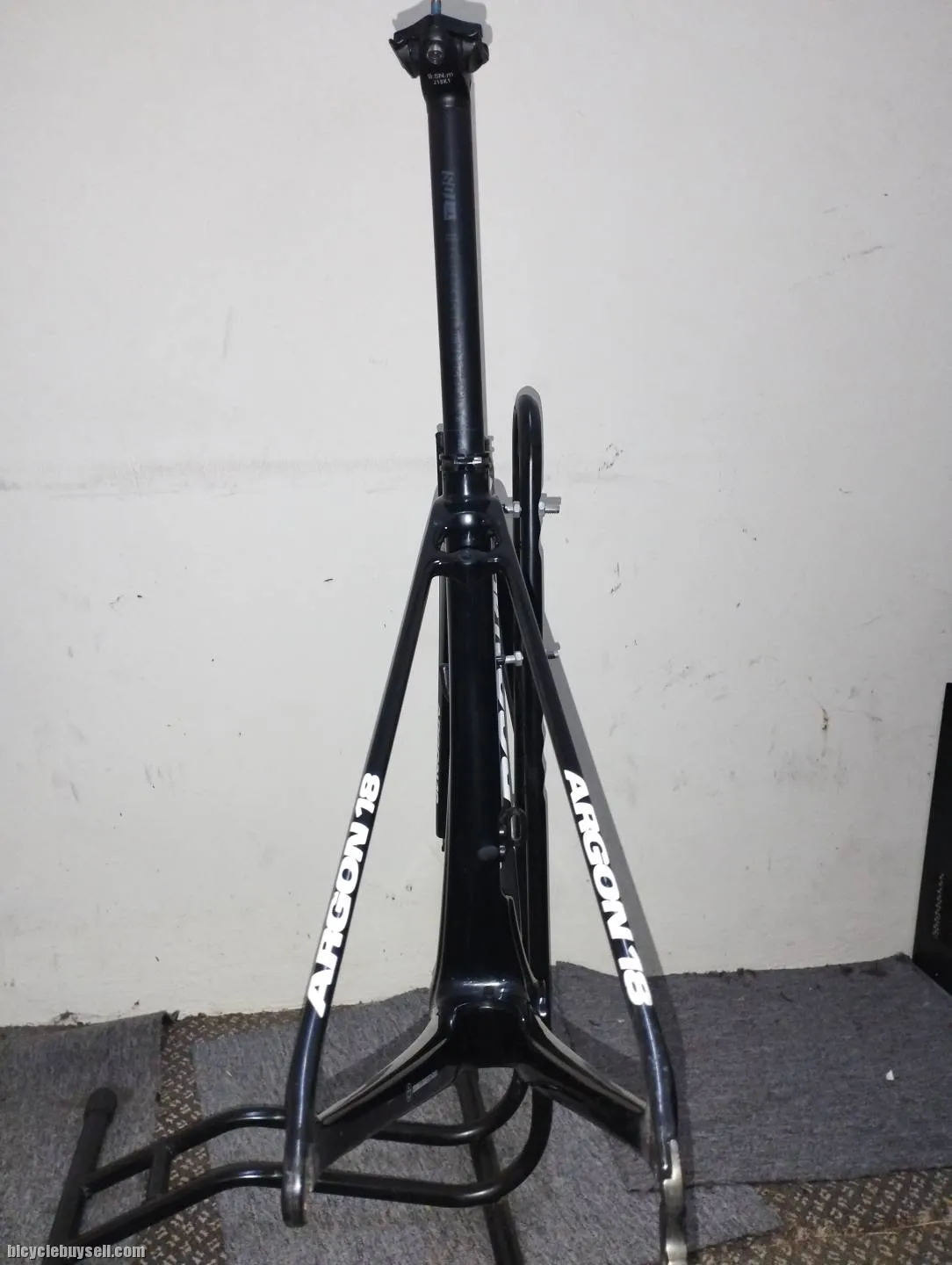 Argon18 gallium cs carbon frame