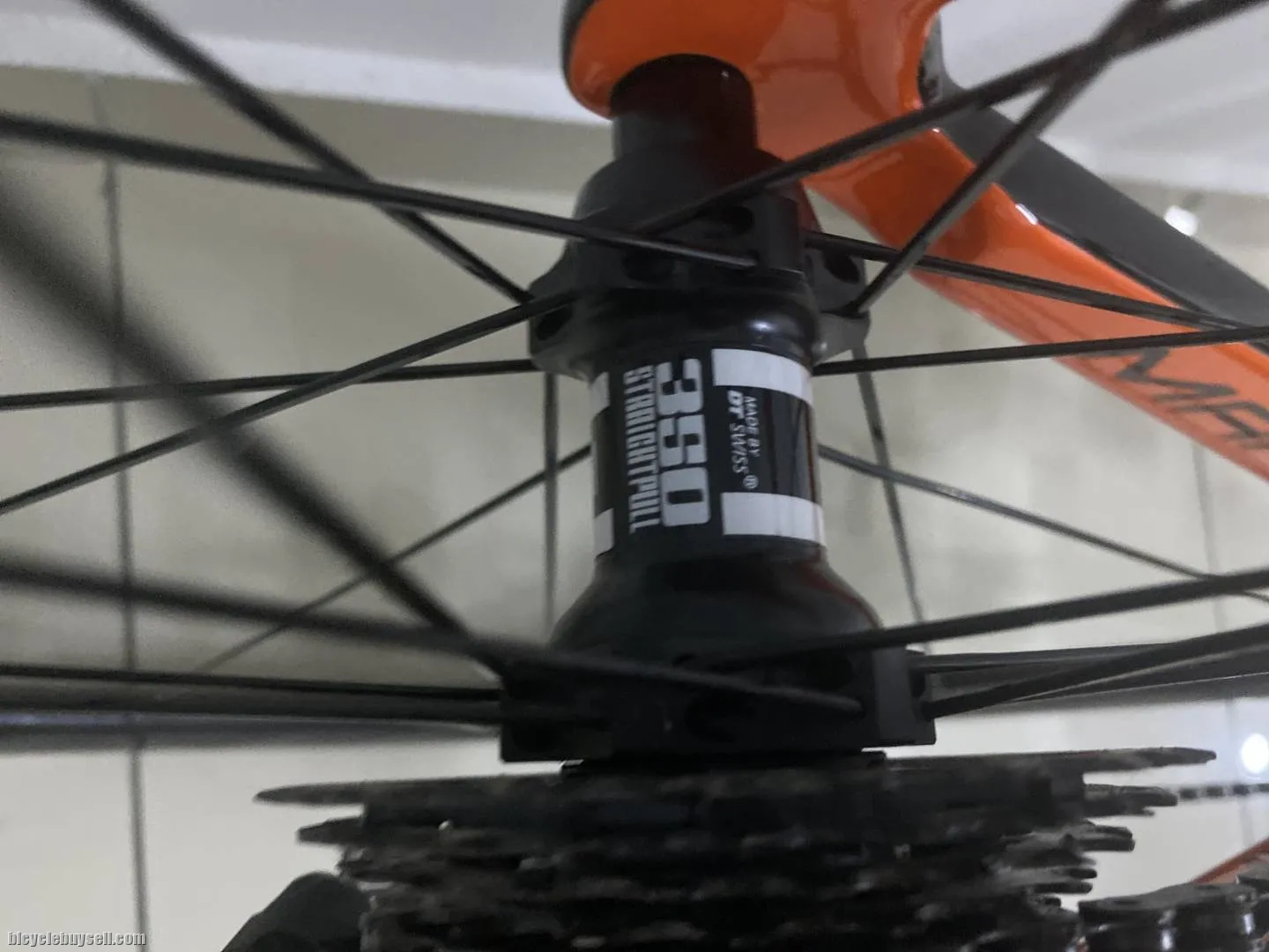 Full carbon roadbike KANAOLA