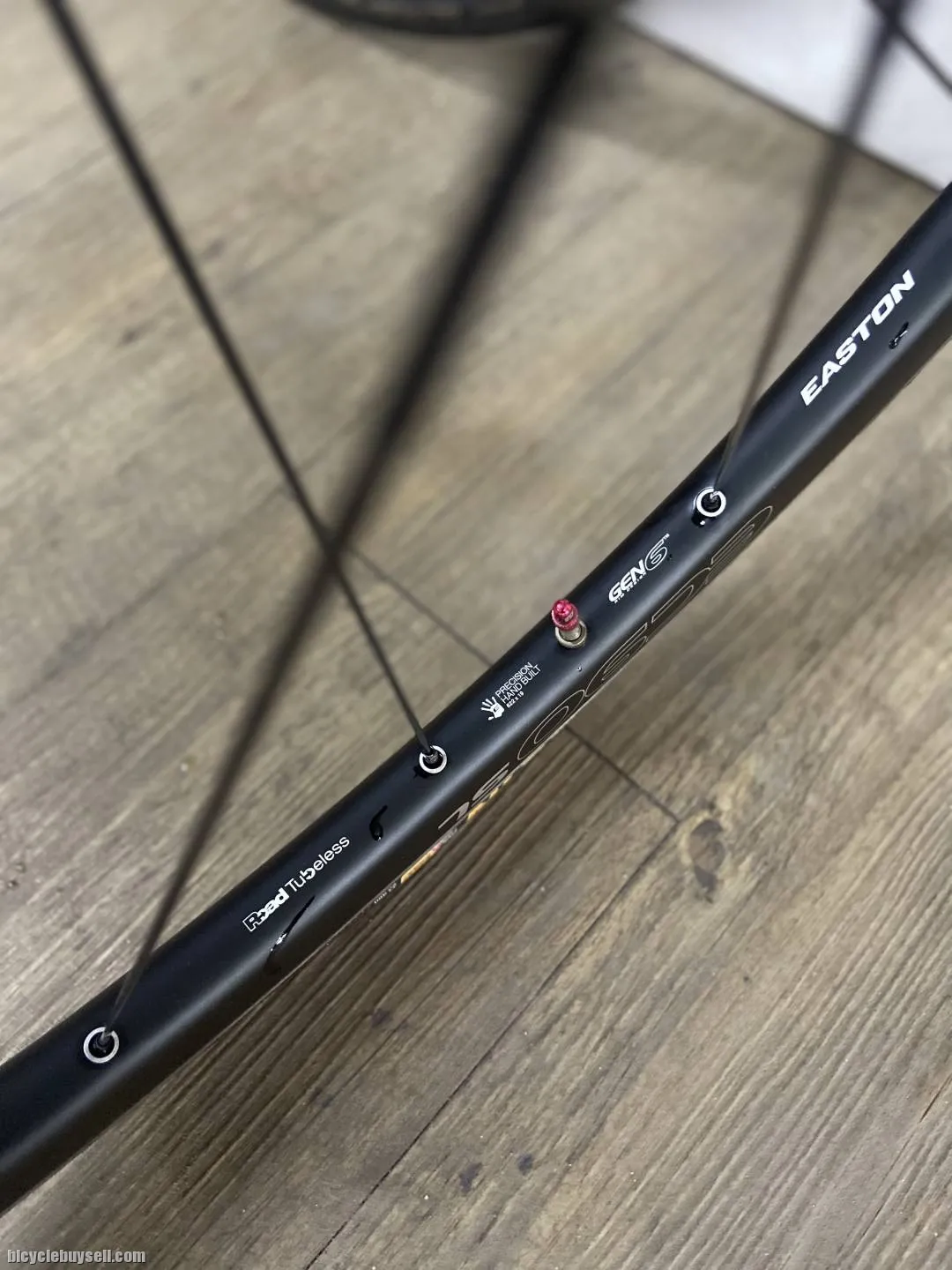 (SOLD) Easton EC90SL 30mm Carbon Clincher TLR Wheelset