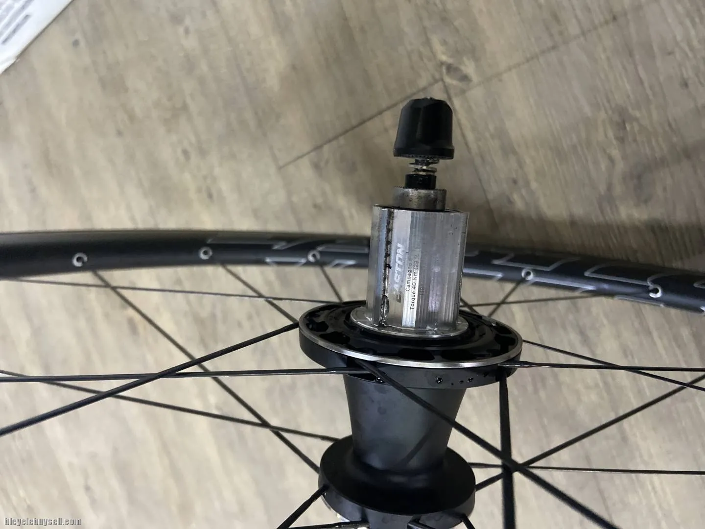 (SOLD) Easton EC90SL 30mm Carbon Clincher TLR Wheelset