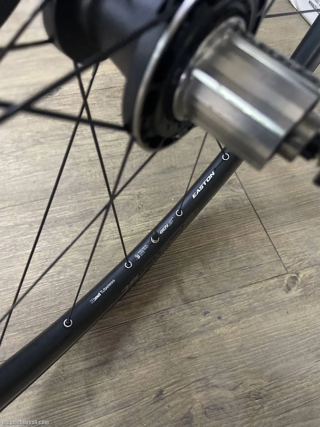 (SOLD) Easton EC90SL 30mm Carbon Clincher TLR Wheelset