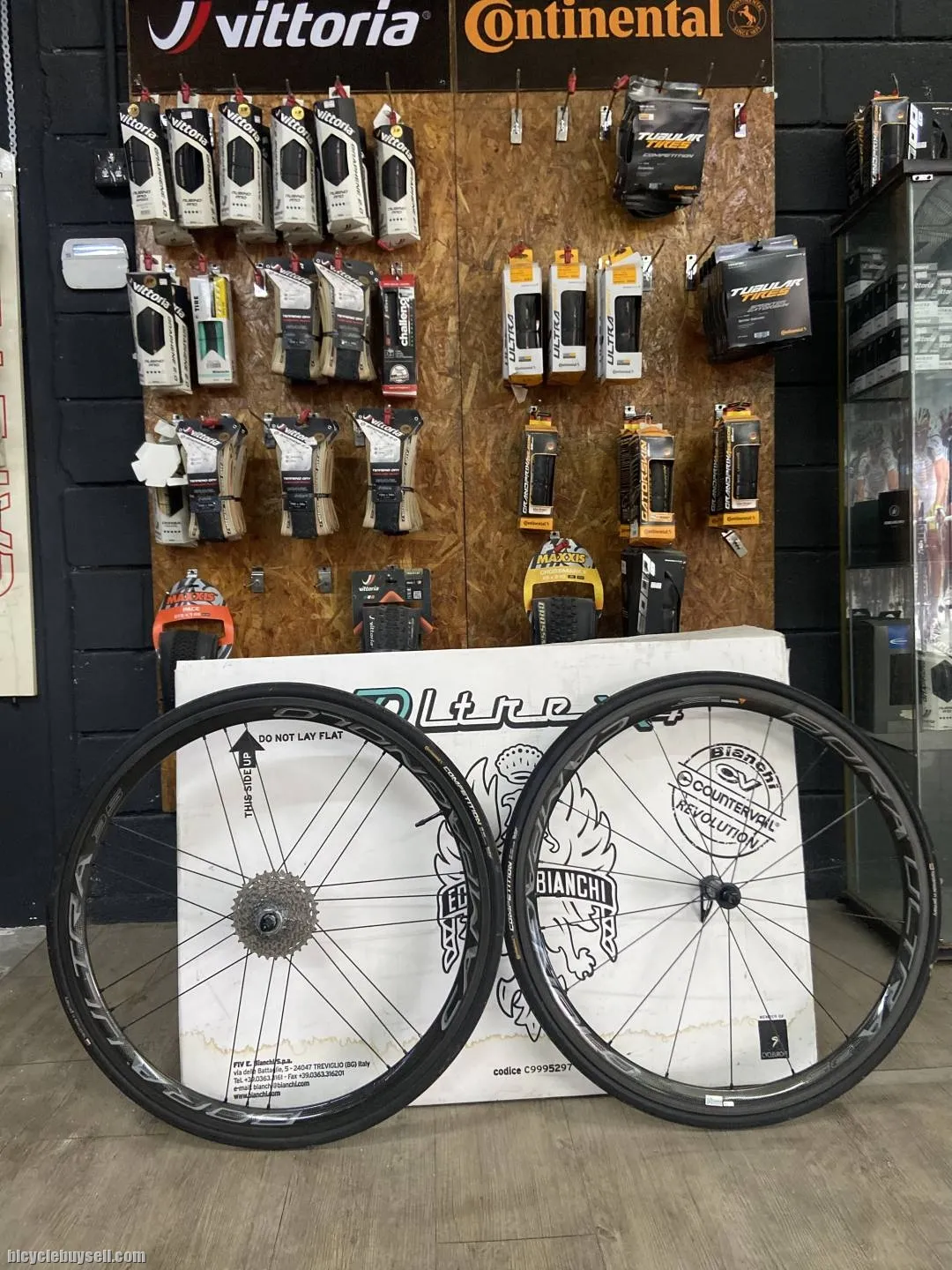 (SOLD) Campagnolo Bora Ultra 35 Tubular