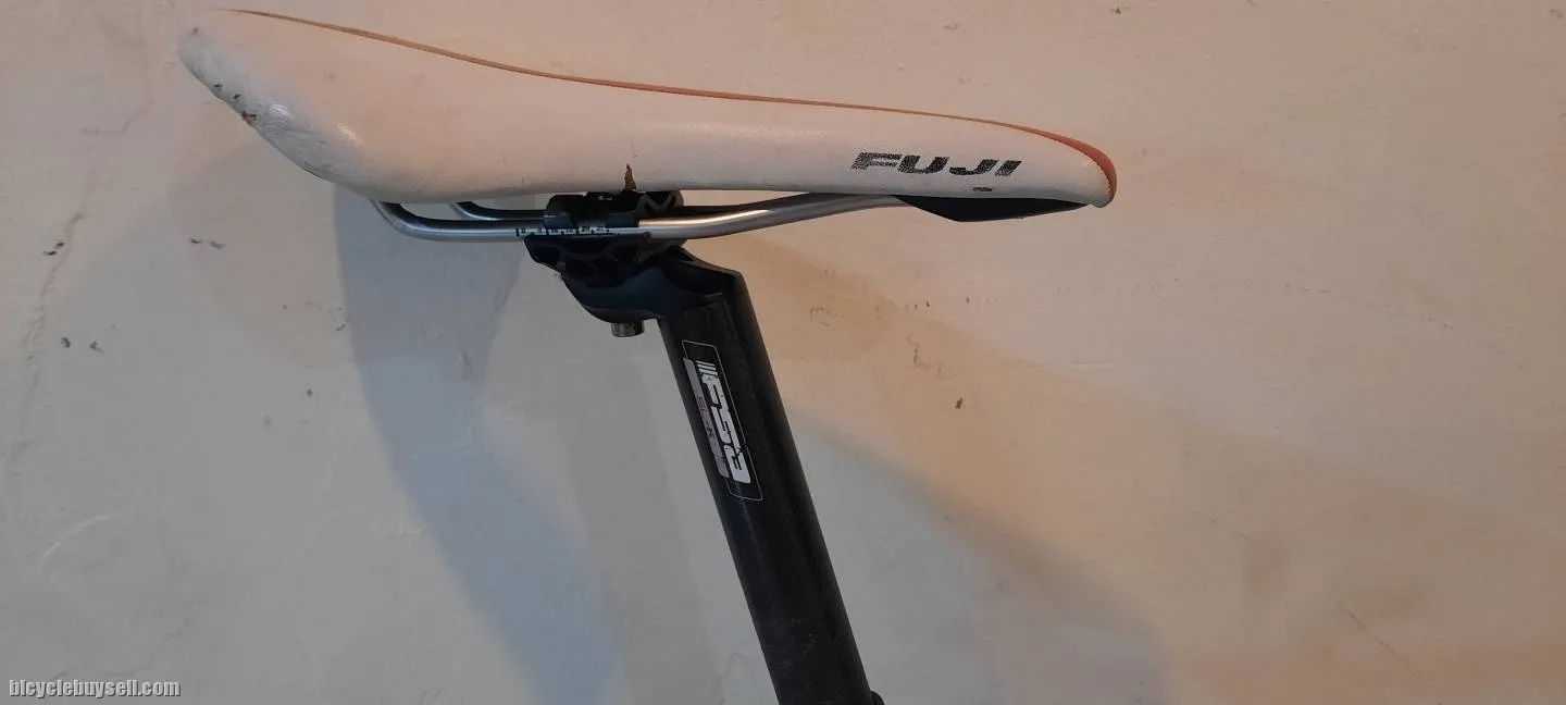 Fuji Full Carbon road bike CCR1