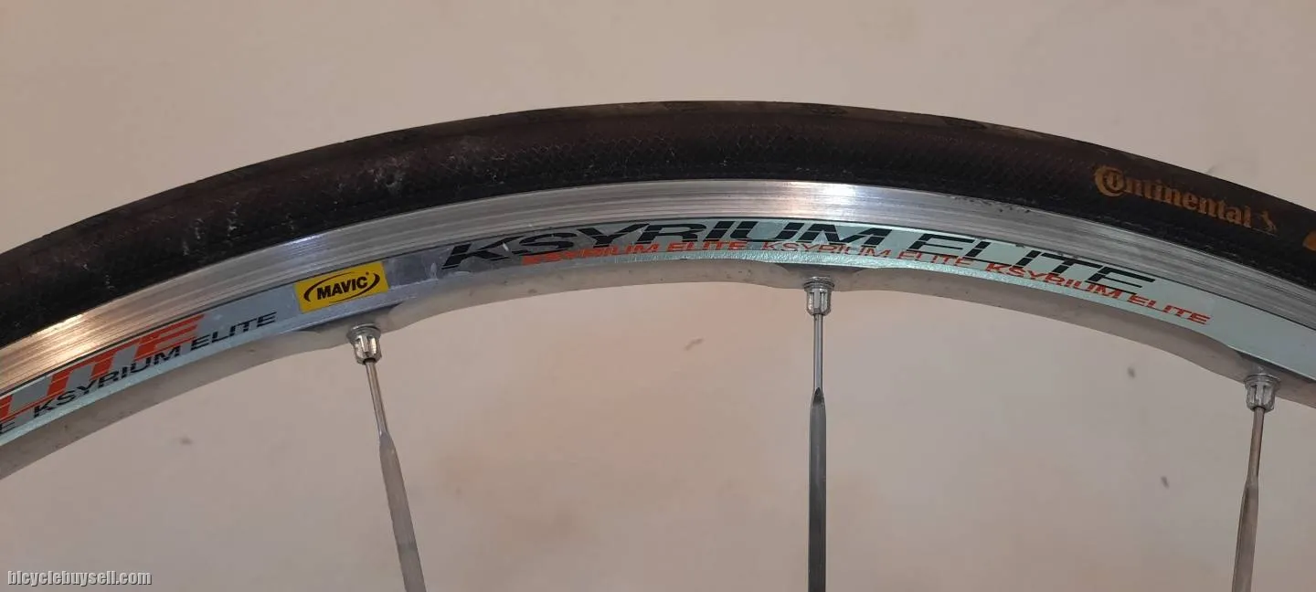 Fuji Full Carbon road bike CCR1