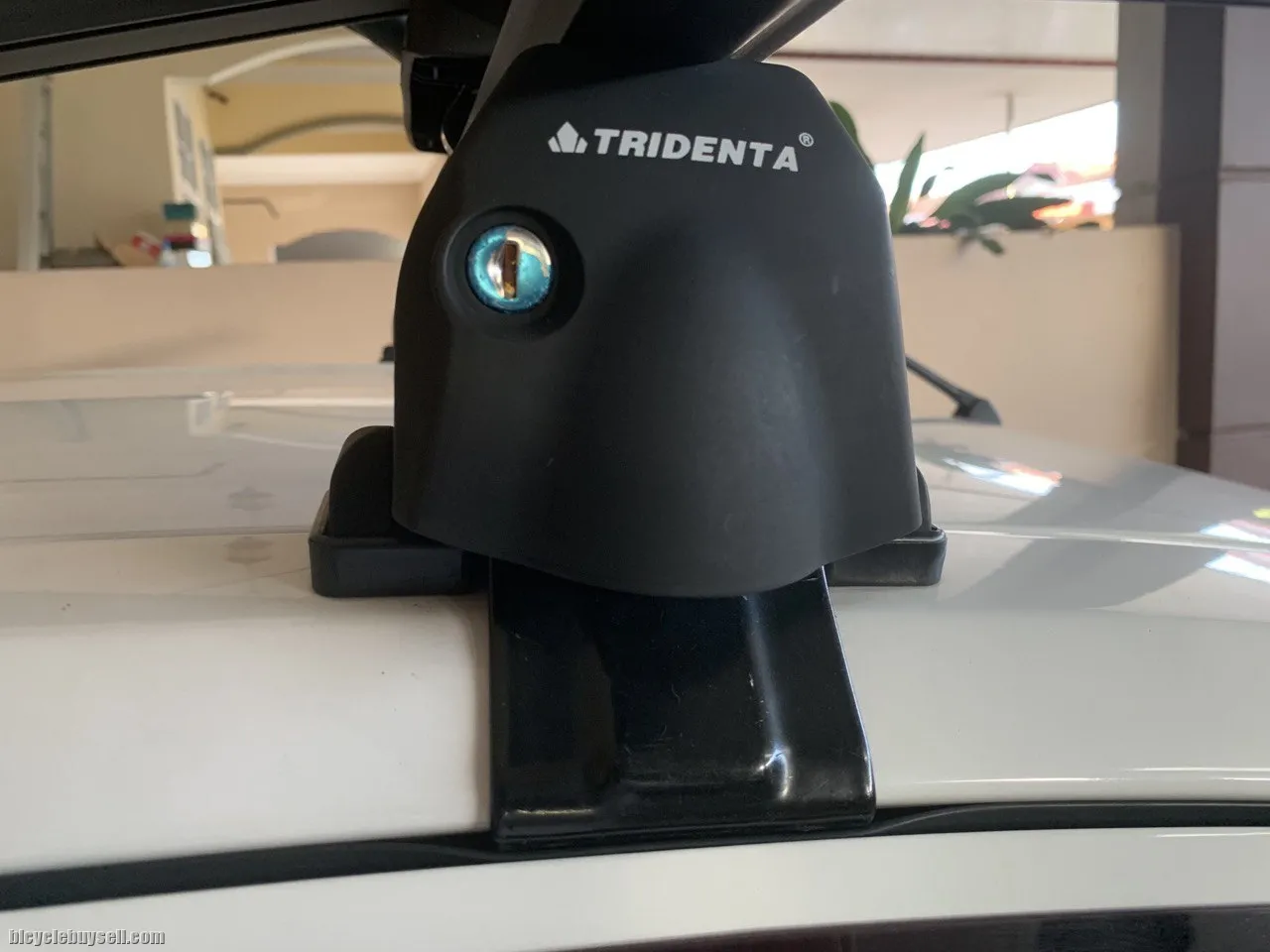 TRIDENTA Brand ROOF RACK CARRIER And RYNO Bike Rack Black color with lock Bicycle