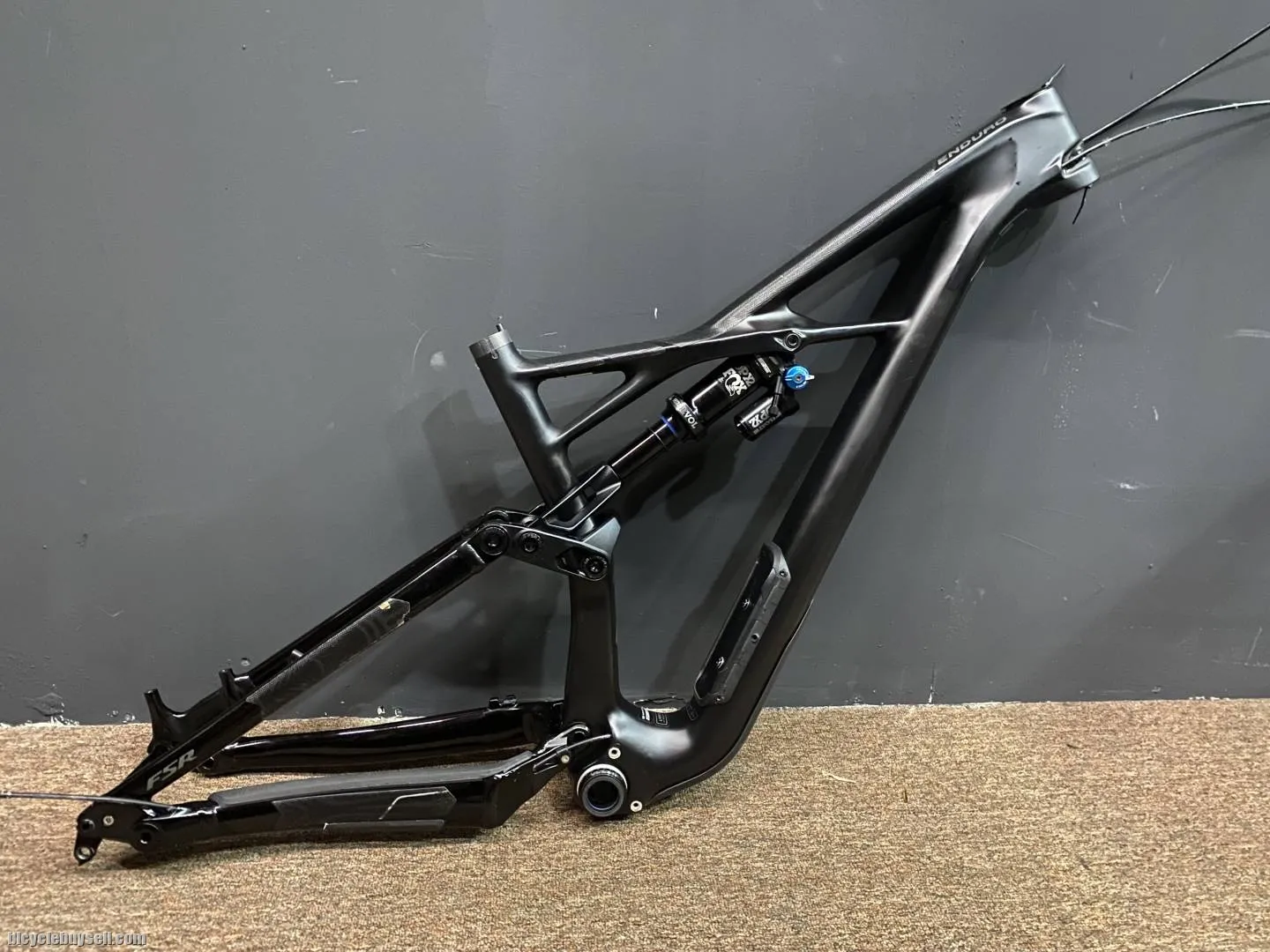 Specialized enduro elite 29er frame
