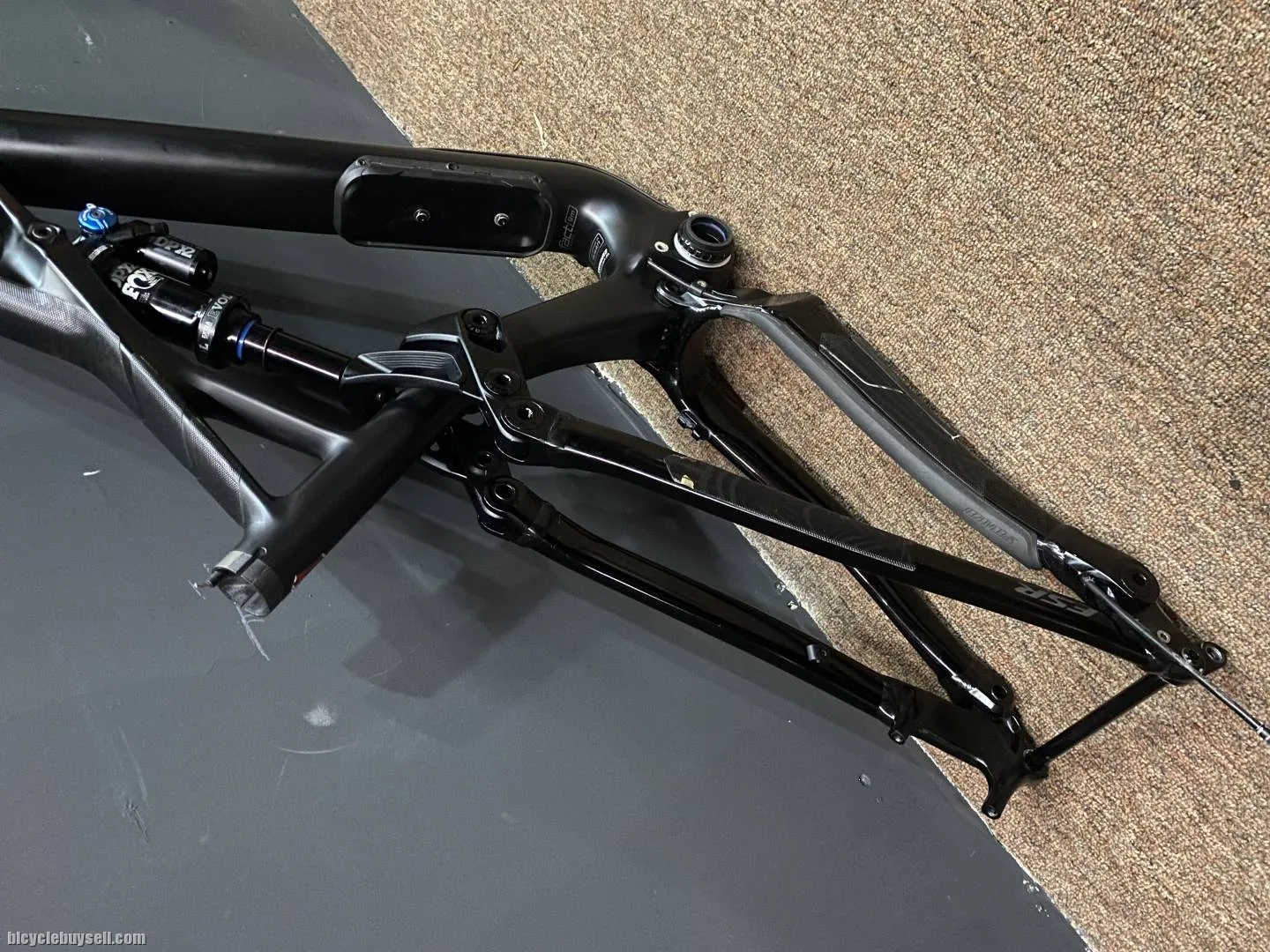 Specialized enduro elite 29er frame