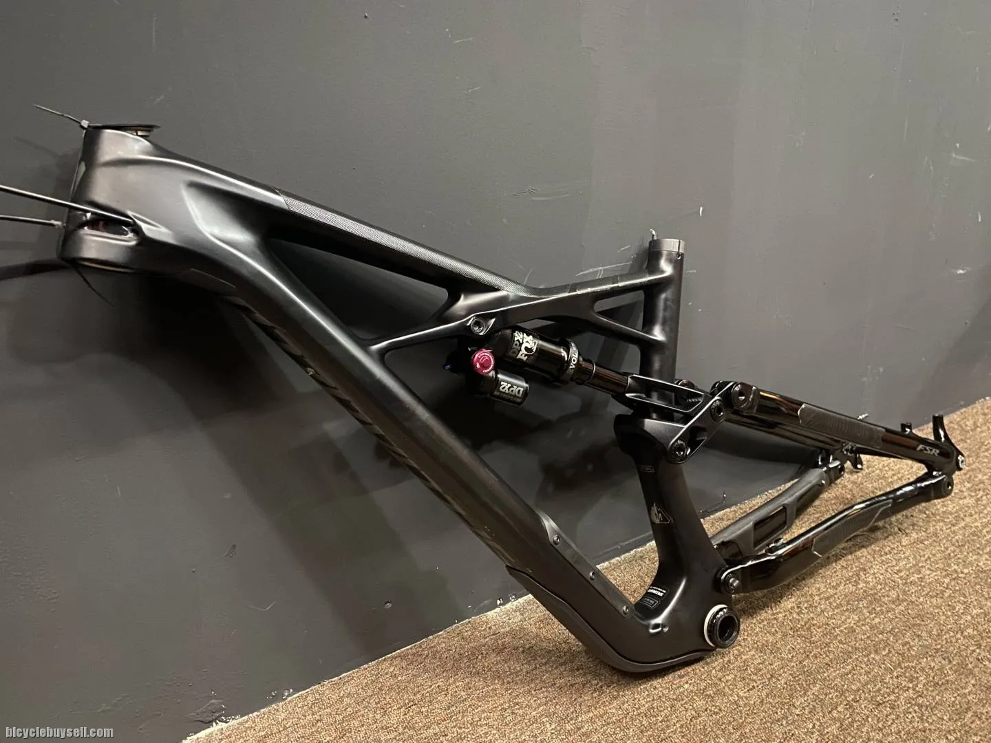 Specialized enduro elite 29er frame