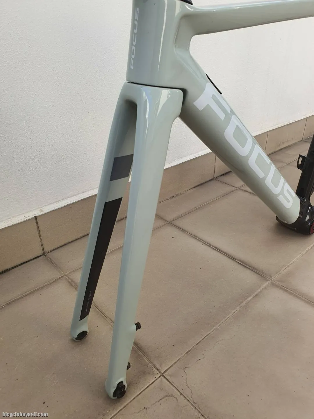 (Sold) Focus Izalco Max 9