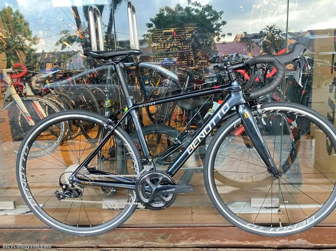 Benotto R100 Road Bike