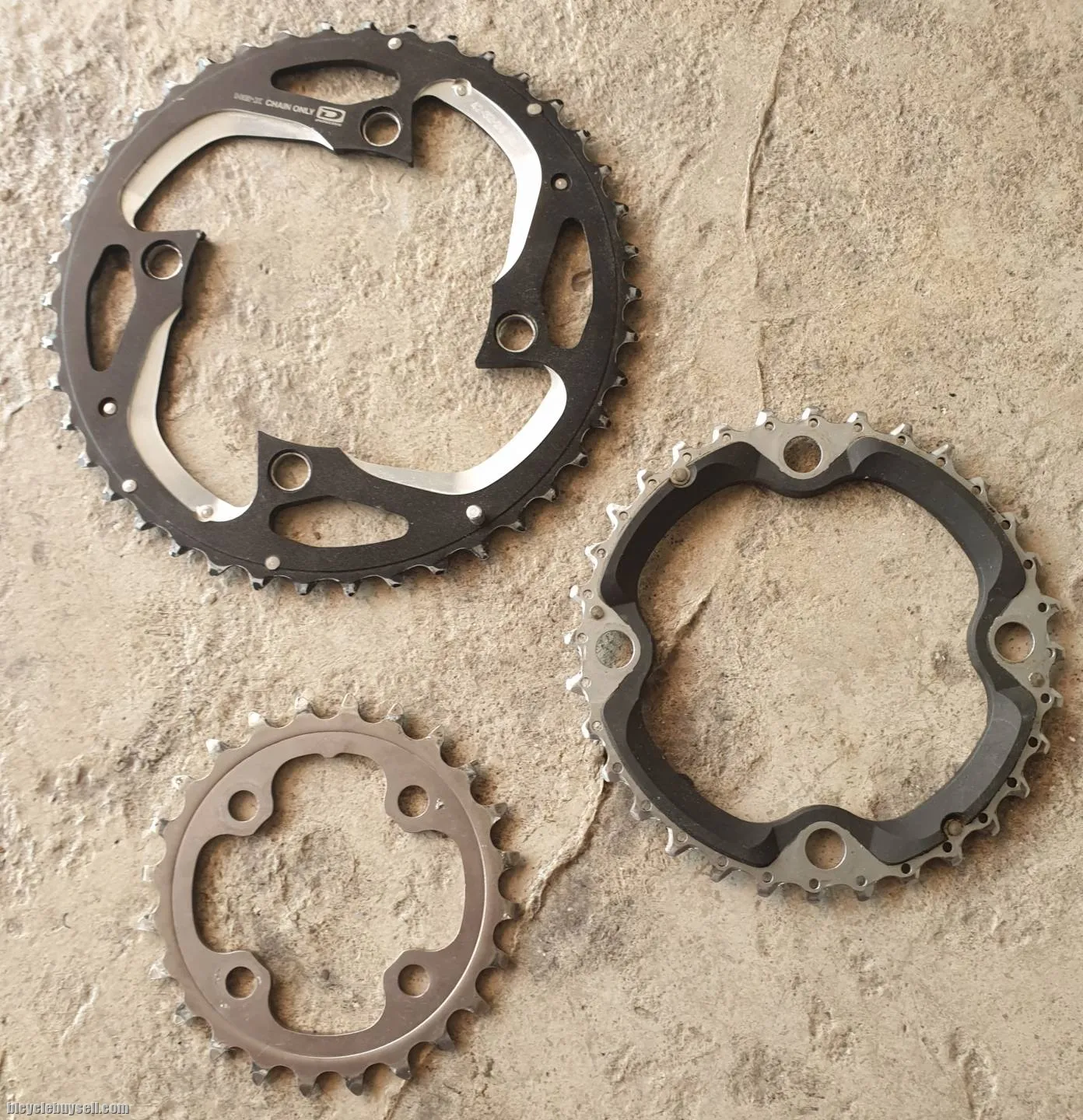 Shimano Deore XT 42T-32T BCD104 &amp; 24T BCD64