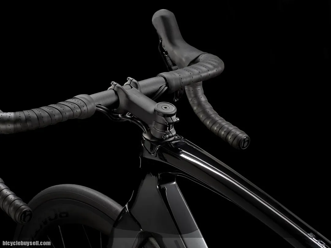 2021 TREK MADONE SL 6 DISC !