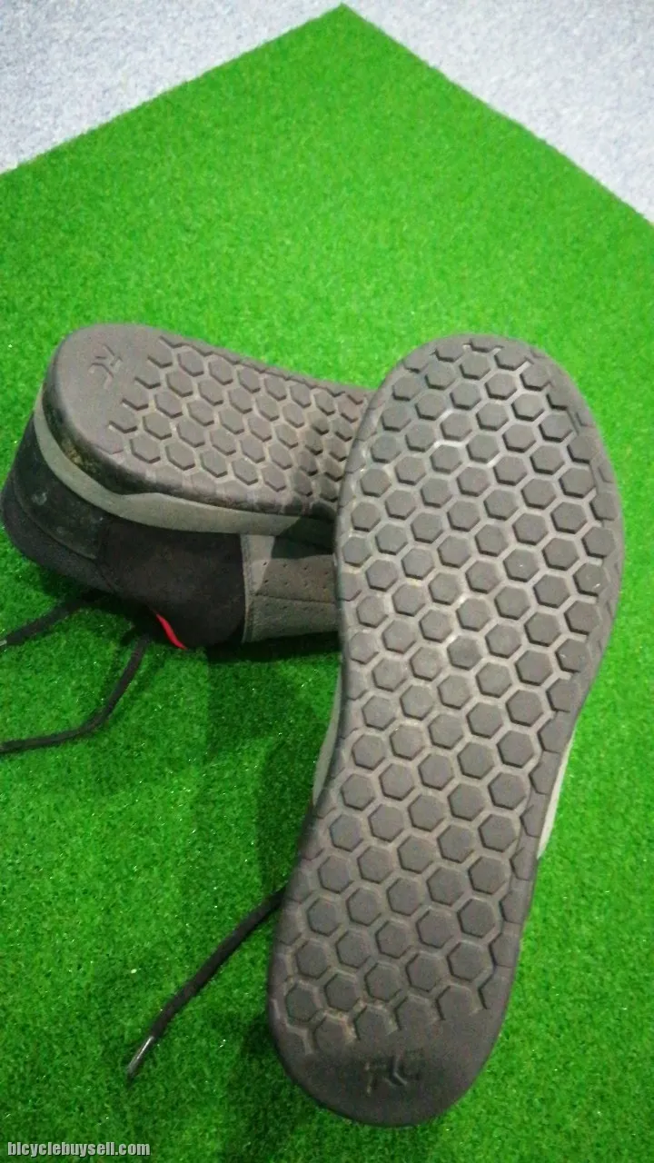 SOLD Ride Concept LiveWire flat shoes