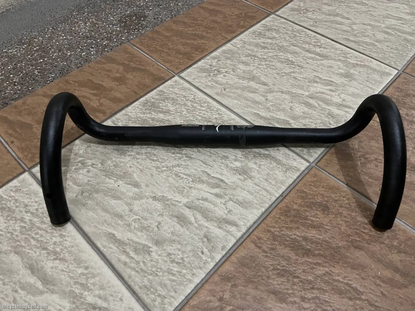 Specialized Shallow Drop handler bar