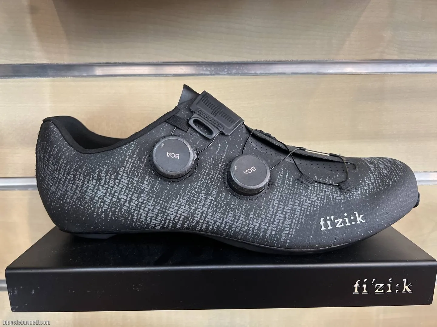 fizik infinito knit carbon wide size 42.43