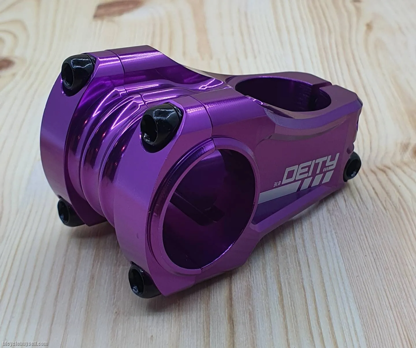 DEITY COMPONENTS - STEM