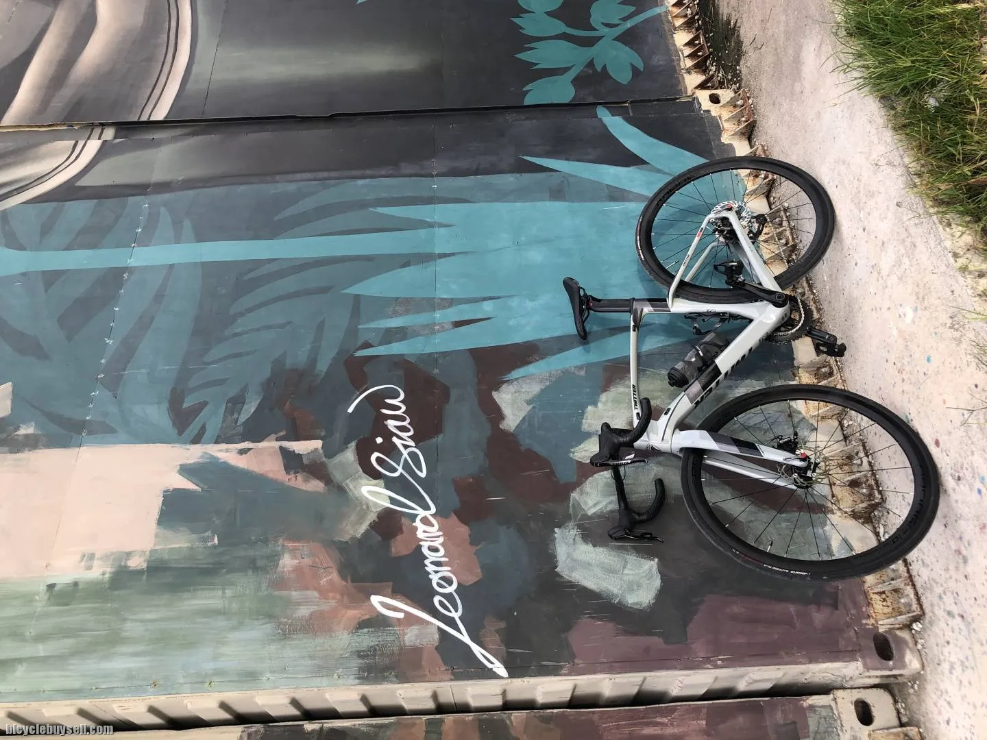 Twitter cyclone pro(Nardo Grey) for sale