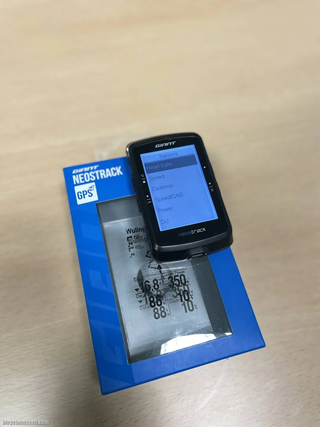 [SOLD] Giant neostrack gps