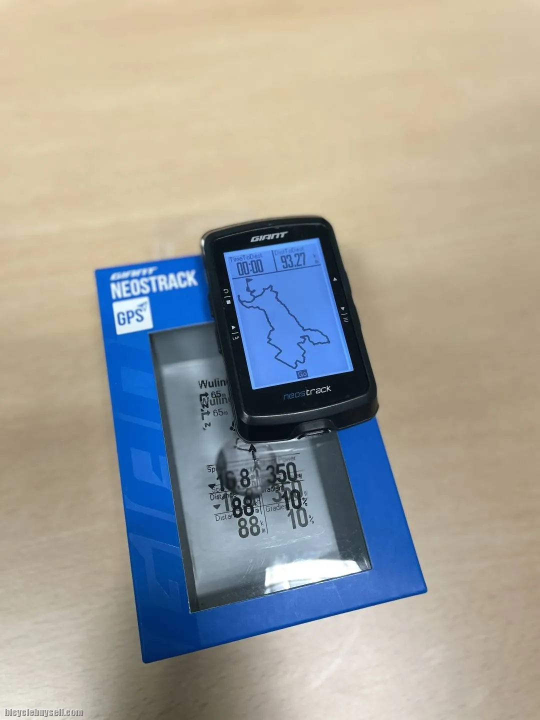 [SOLD] Giant neostrack gps