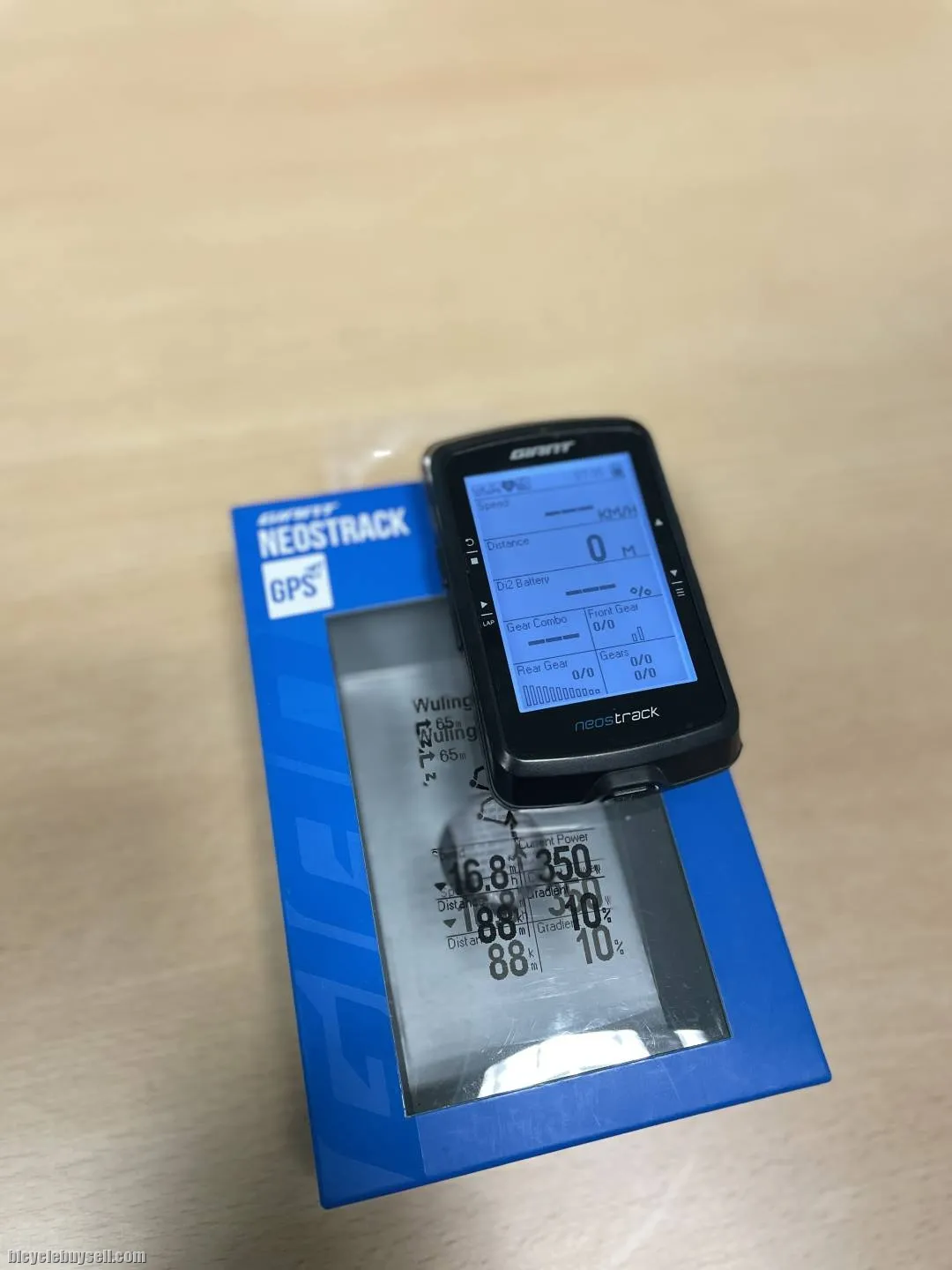 [SOLD] Giant neostrack gps