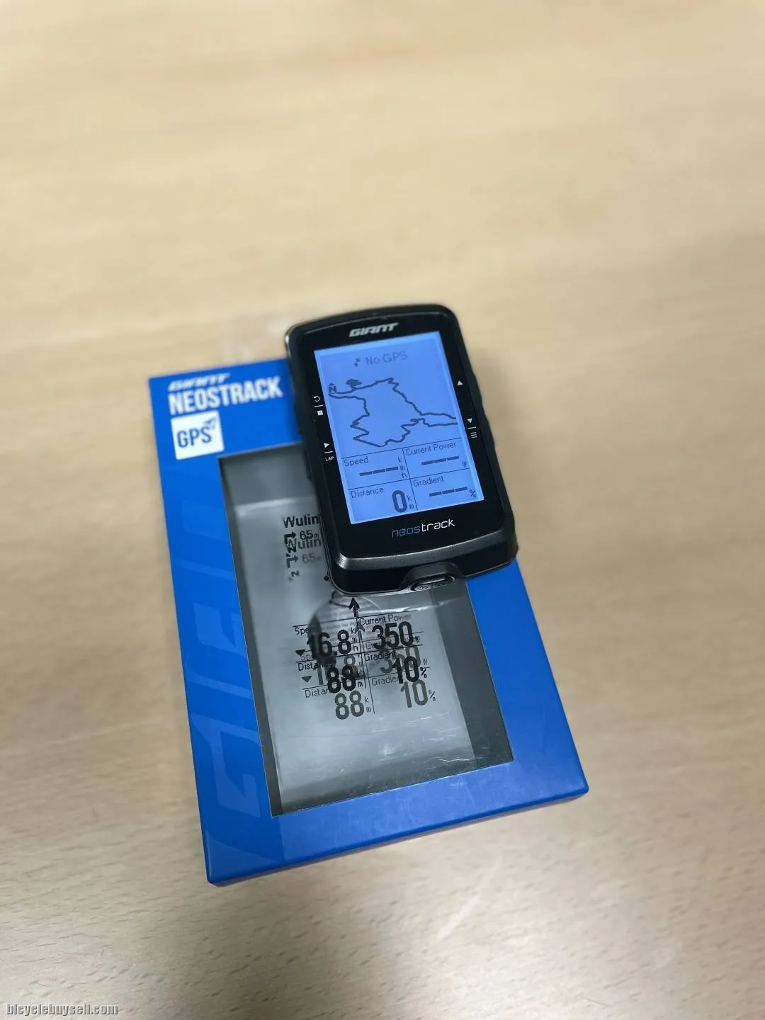 [SOLD] Giant neostrack gps