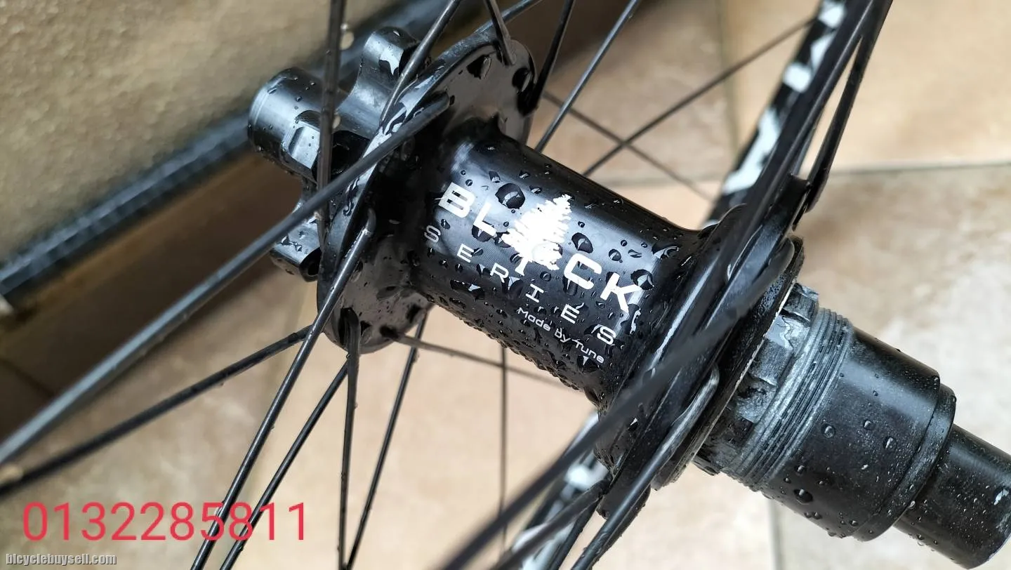 Black Series MAC wheeelset none boost tubeless ready (sold)