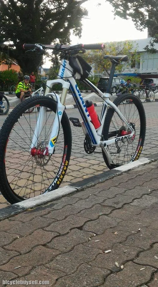 MTB GIANT FOR SALE