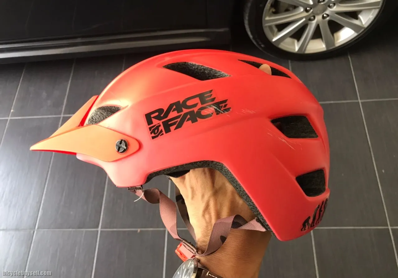 GIRO FEATURE HELMET FOR SALE (LARGE) USED