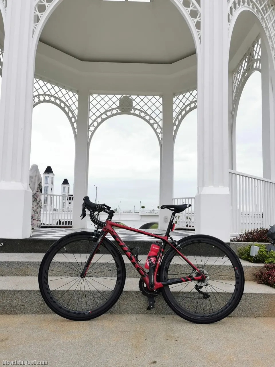 GUSTO TEAM EDITION RCR BLACK/RED