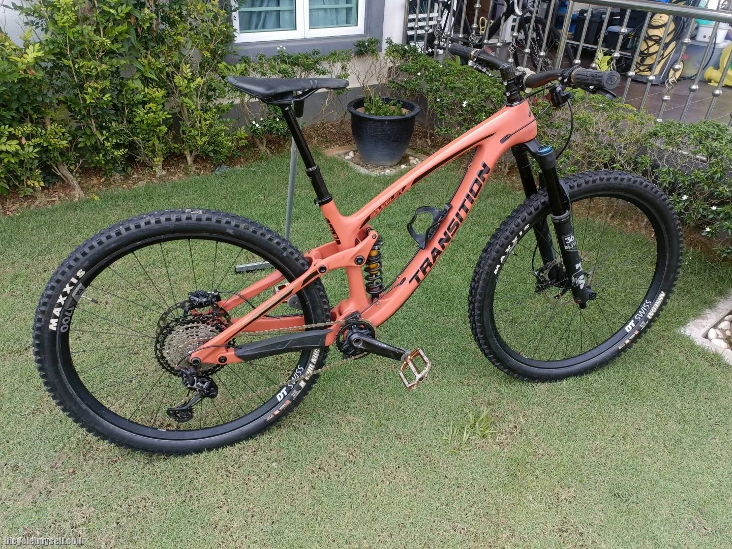Transition Smuggler