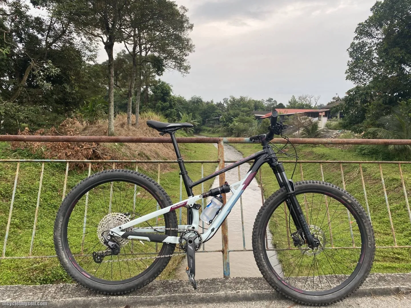 polygon siakiu d7