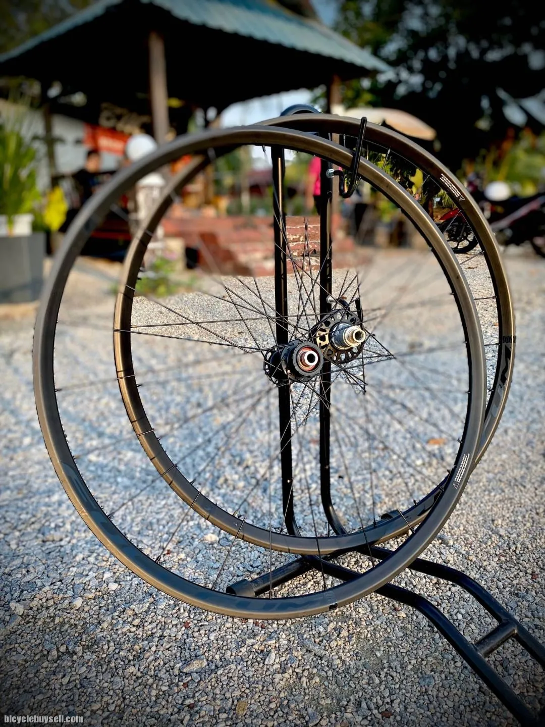 Fulcrum Racing 700DB like new!