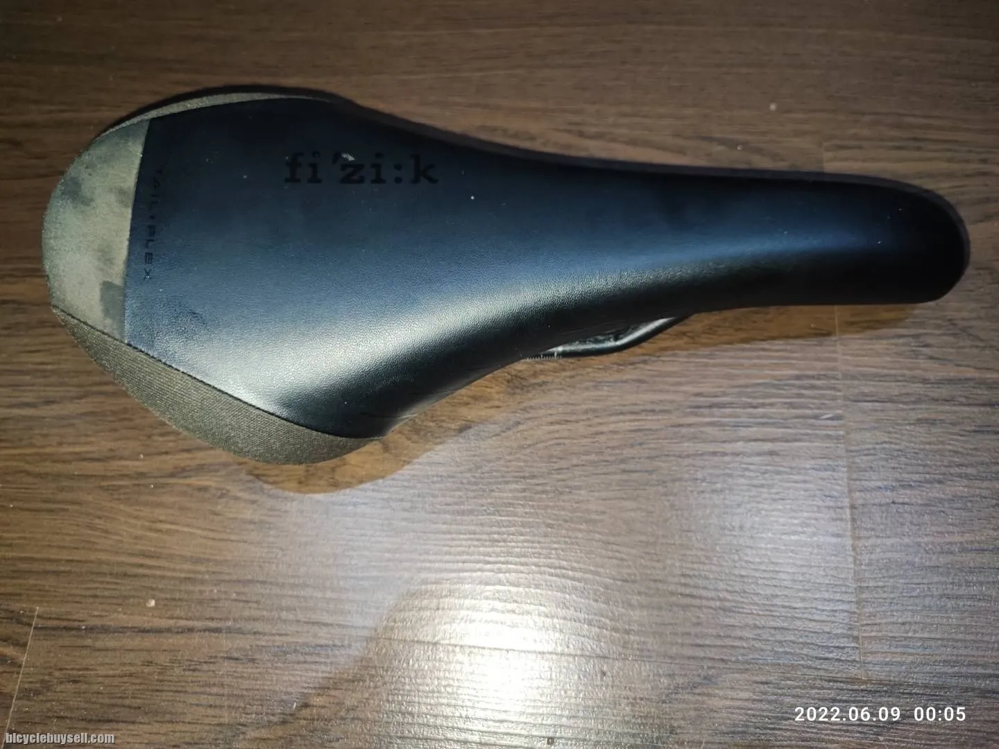 (Sold)Fizik gobi m5 saddle