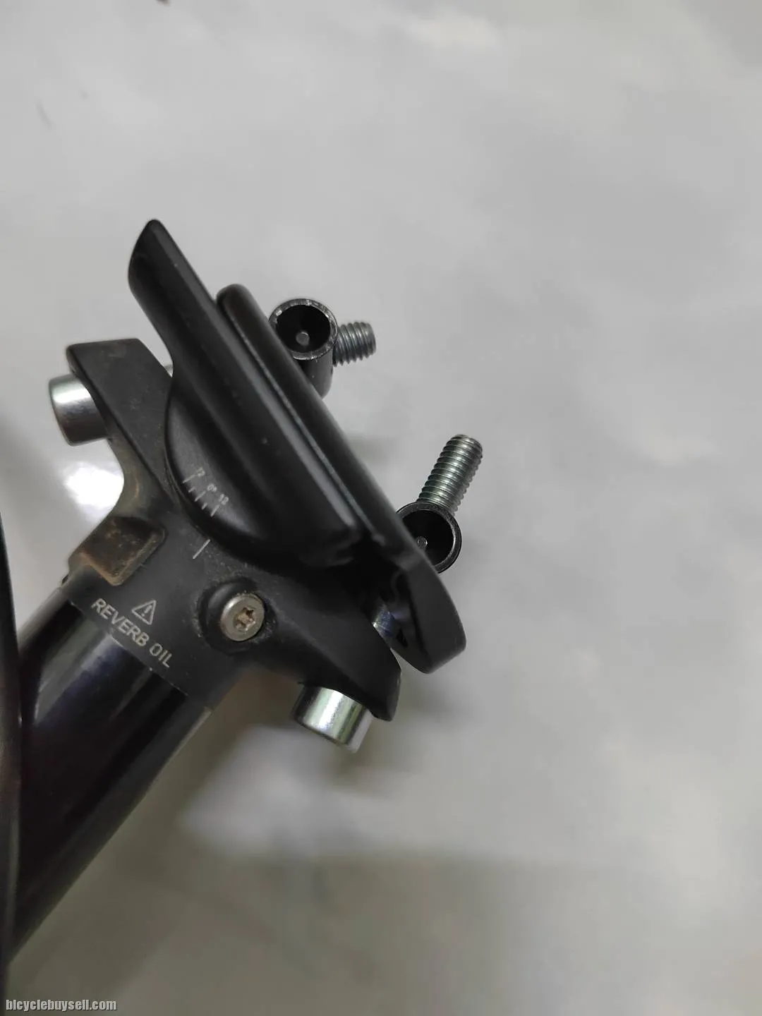 Rockshox reverb dropper external cable
