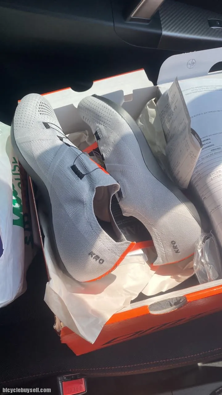 DMT KR0 Road Cycling Shoes