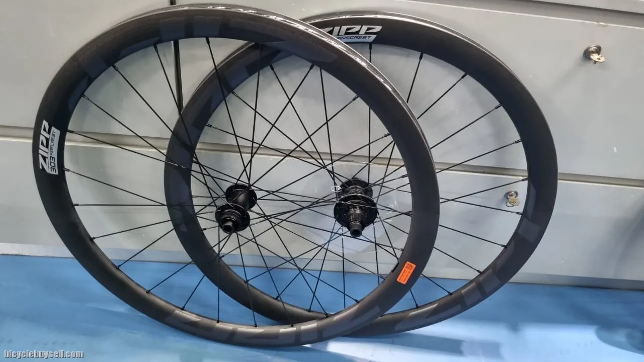 Zipp 303 Firecrest Carbon Wheelset XDR (40mm) - Clincher- Disc Version (2022) Brand New !!!