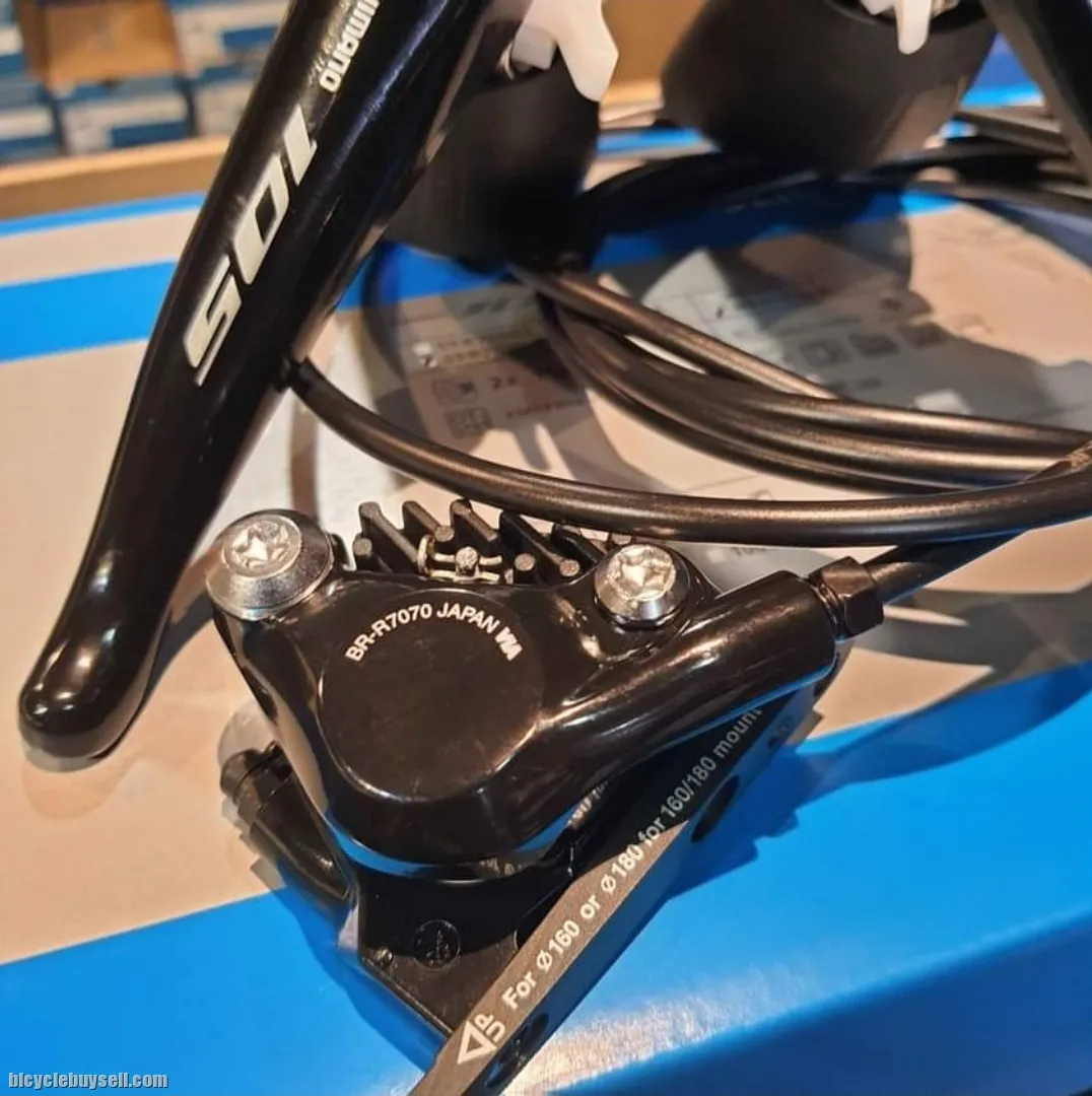 SHIMANO 105 R7020 SHIFTER + HOSE +DISC CALIPER