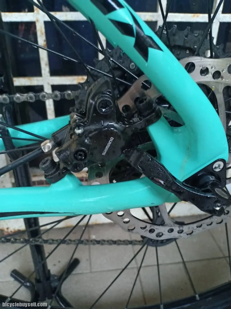 2020 Trinx 18 T700 Carbon Body