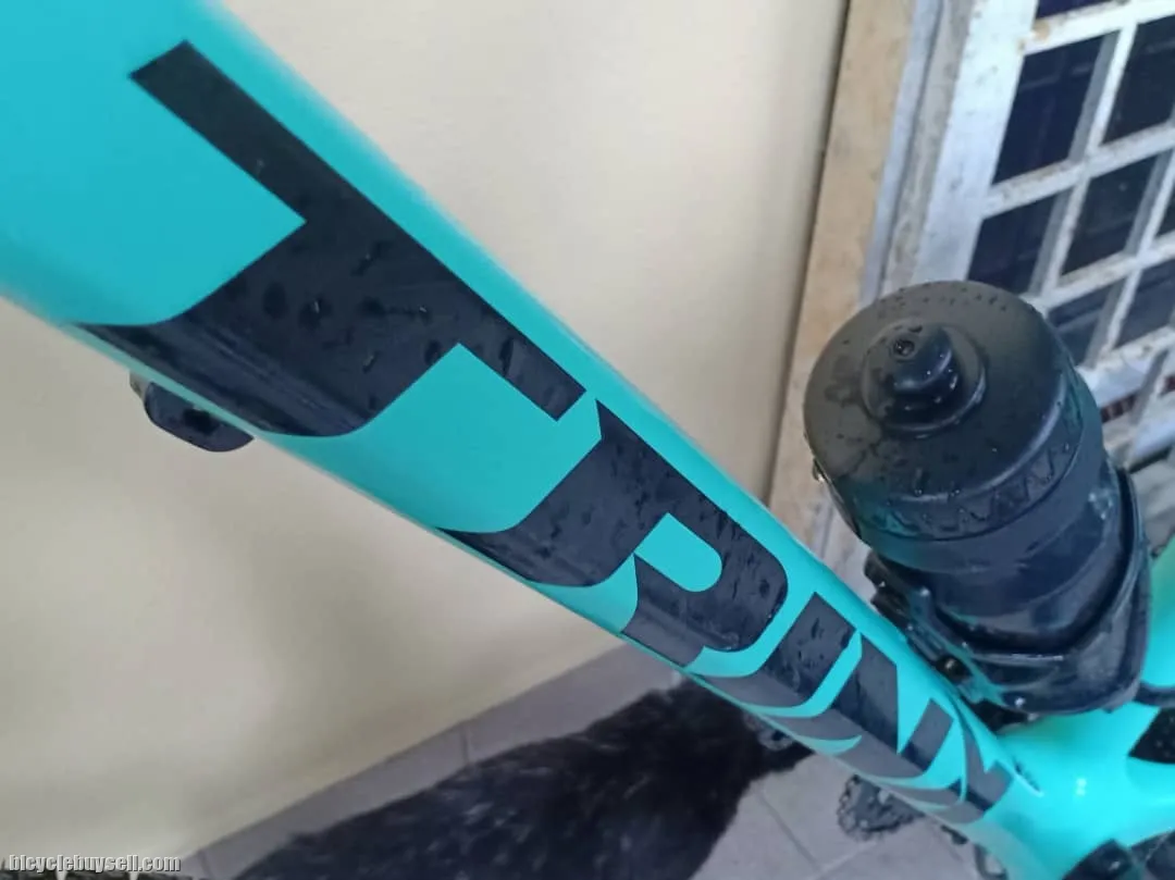 2020 Trinx 18 T700 Carbon Body