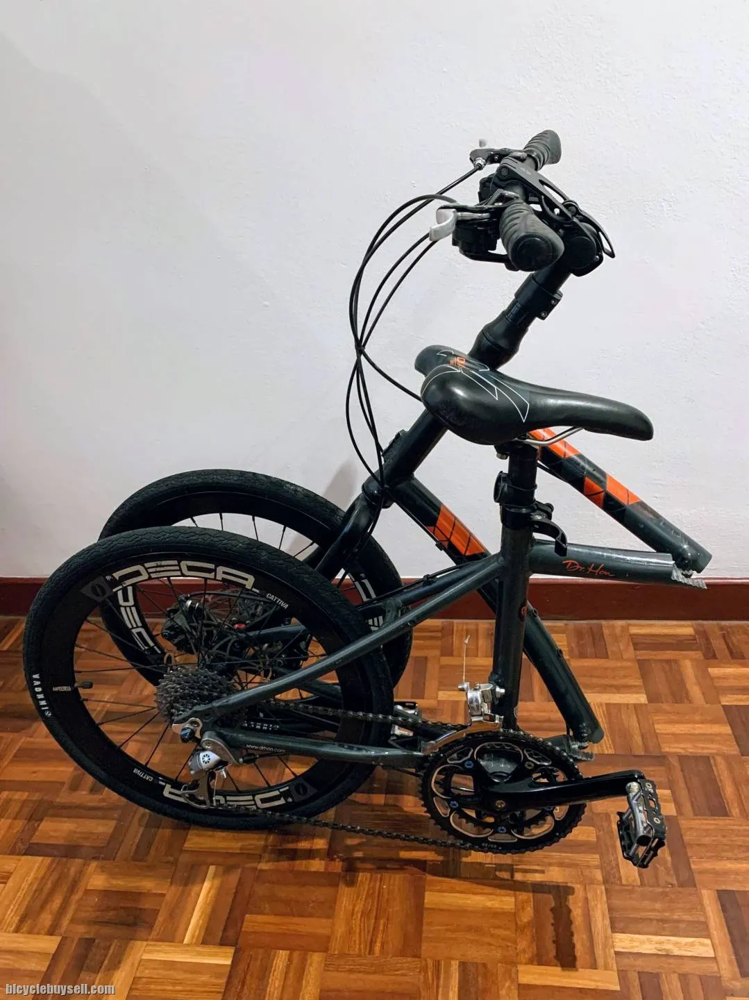 [SOLD] Dahon Dash