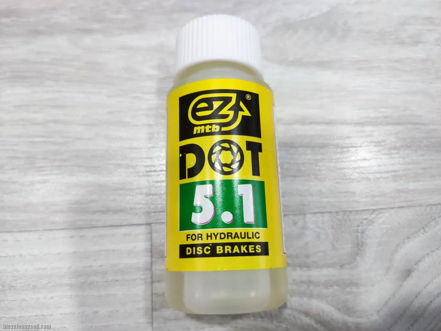EZmtb Hydraulic Disc Brake Oil 60ml ( Shimano Sram Tektro Avid Formula Hayes + )