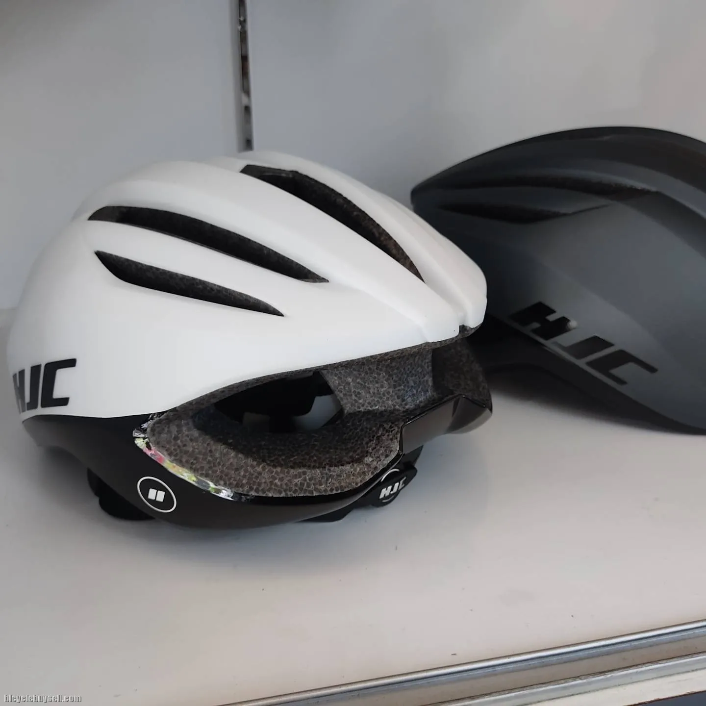[READY STOCK] HJC ATARA CYCLING HELMET