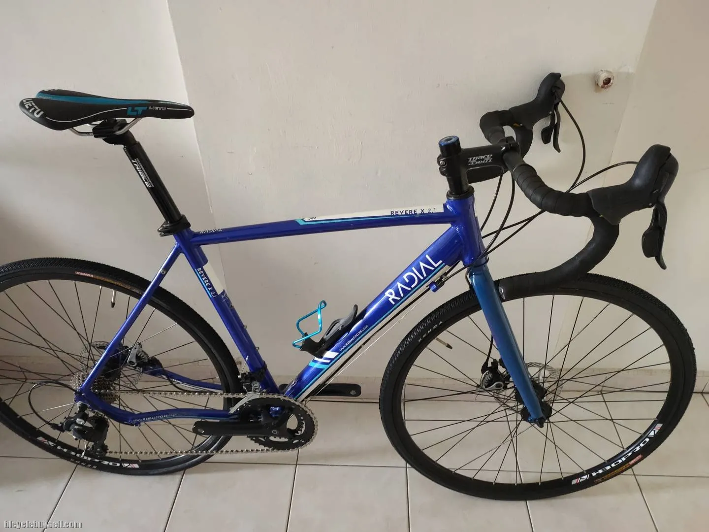 Gravel Radial Revese x2.1 700c bike