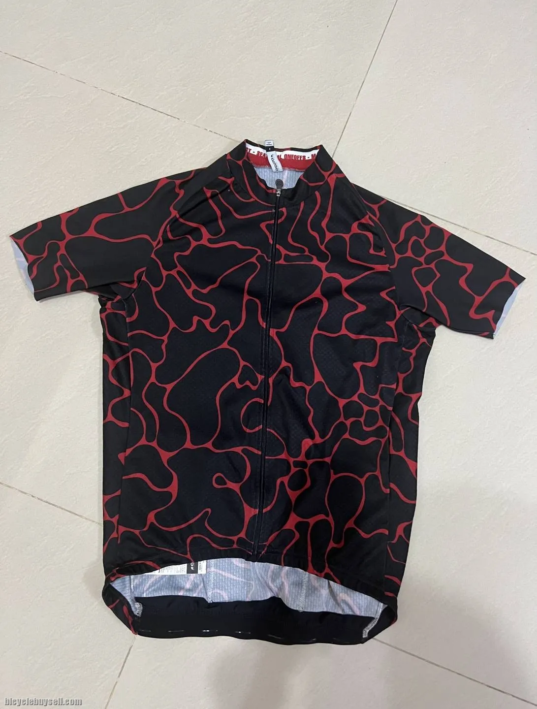 [SOLD!!] USED ASSOS MILLE GT SUMMER C2 VOGANSKI SHORT SLEEVE JERSEY - L