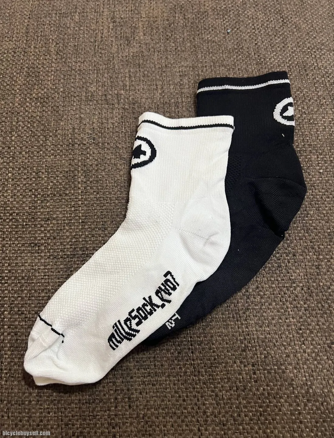 Used Assos Mille Evo7 sock (size 39~42)