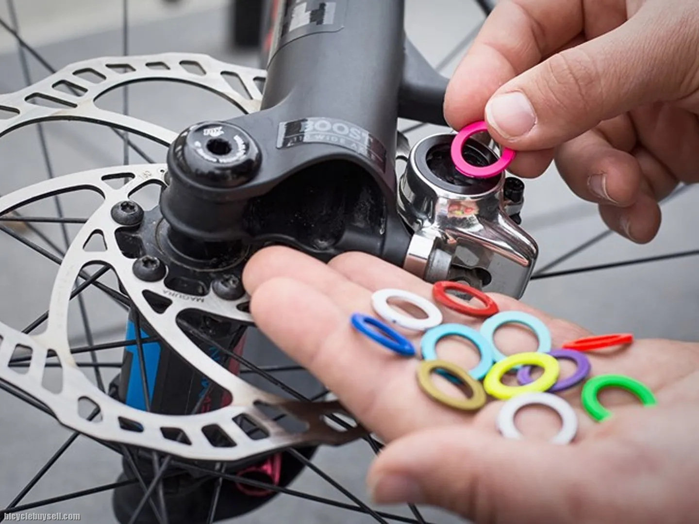 MAGURA MT5 FOUR PISTON BRAKE (1 SIDE)