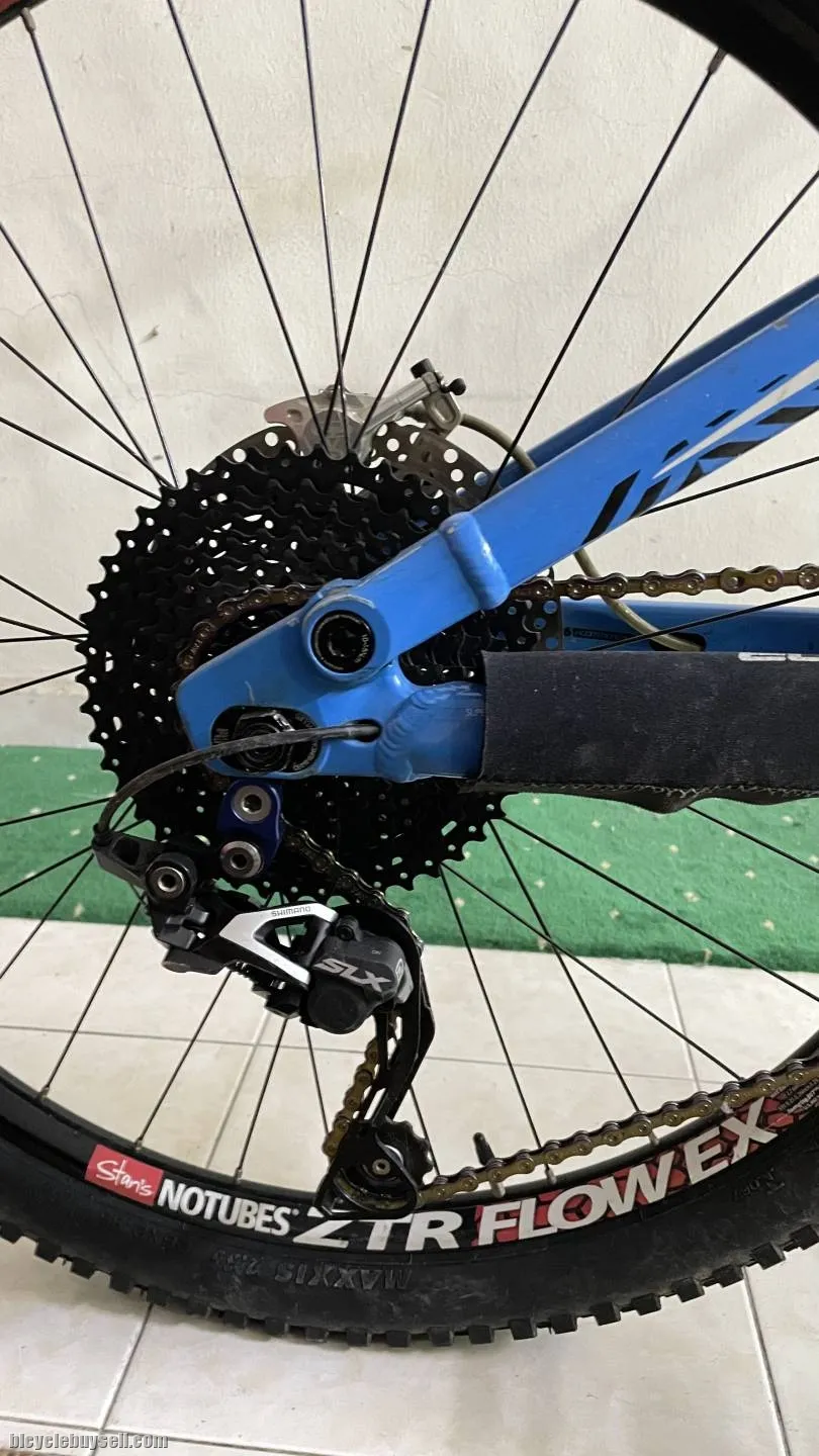 Commencal supreme DH V3