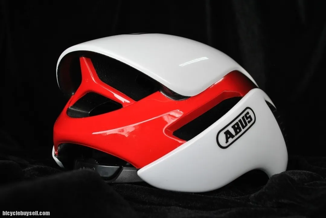 ABUS Gamechanger WHITE | WHITE RED | WHITE SILVER | Cycling Helmet | AERO HELMET | AERODYNAMICS |
